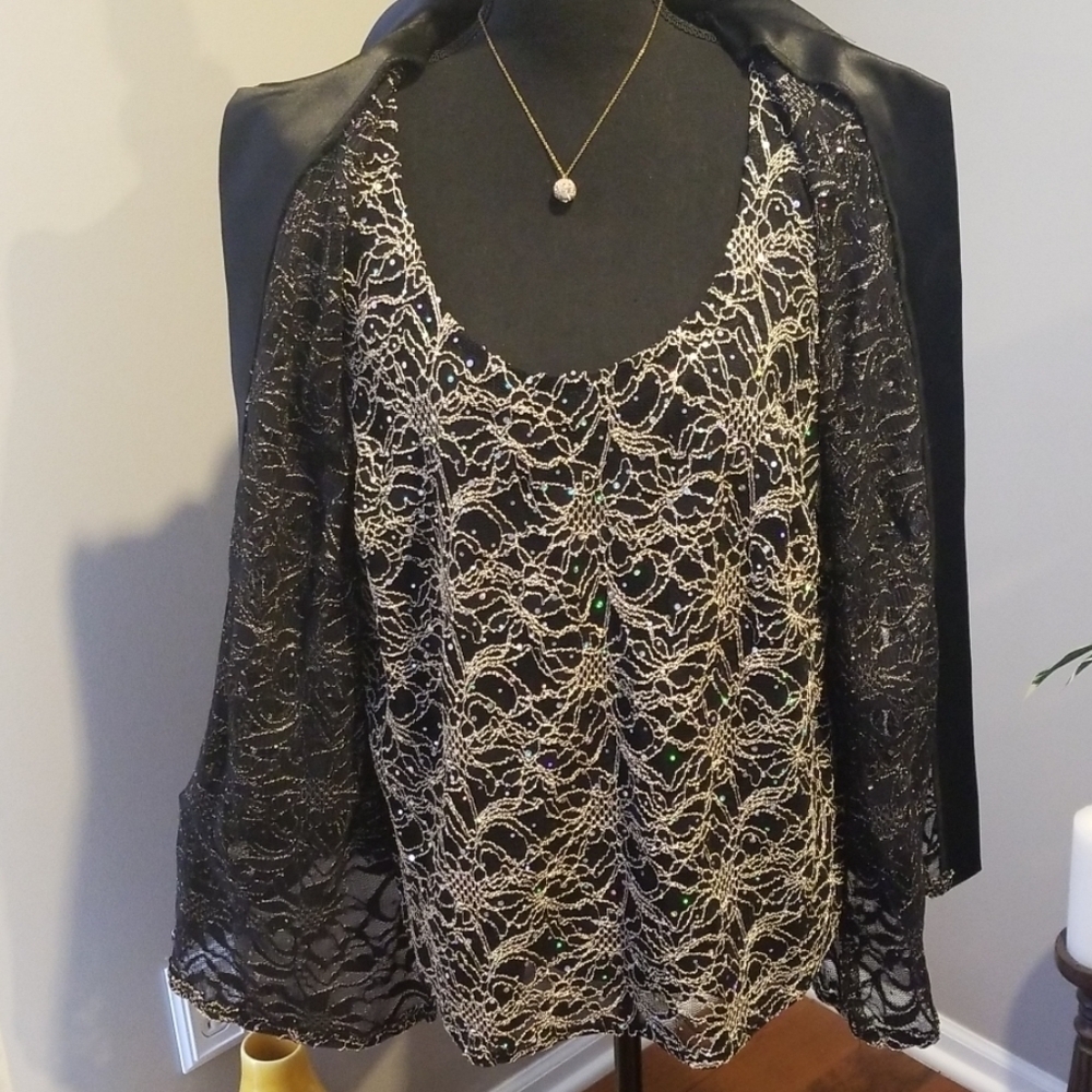 Dressbarn collection mesh top with satin collar - Picture 3 of 7
